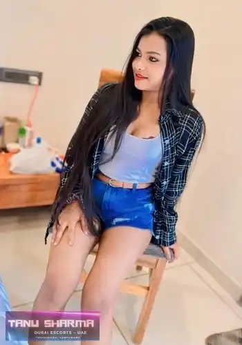 Hot Girl in Dubai